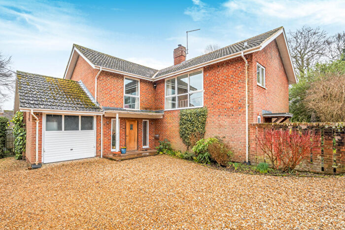 5 Bedroom Detached House For Sale In Itchel Lane, Crondall, Farnham, GU10