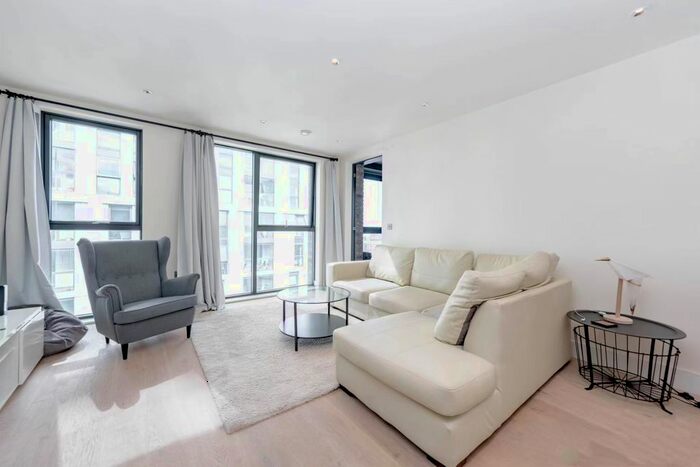 1 Bedroom Flat To Rent In St. Josephs Street, London, SW8