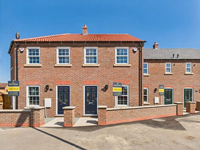 2 Bedroom Terraced House For Sale In Lynn Road, Wisbech, PE13