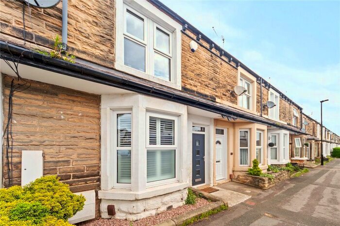 3 Bedroom Terraced House To Rent In Regent Street, Harrogate, North Yorkshire, HG1