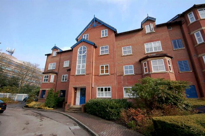 2 Bedroom Flat To Rent In Tall Trees, Mersey Road, West Didsbury, M20