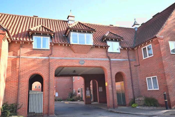 2 Bedroom Flat To Rent In Berkeley Court Sleaford, NG34