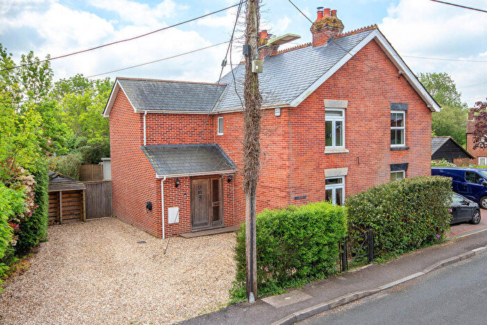 3 Bedroom Character Property For Sale In Chinham Road, Bartley, SO40