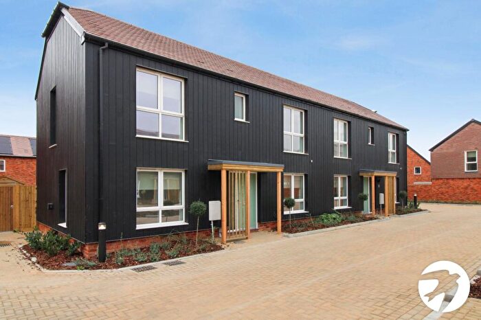 3 Bedroom Detached House To Rent In Pelsey Close, Alkerden, Ebbsfleet Valley, Swanscombe, DA10