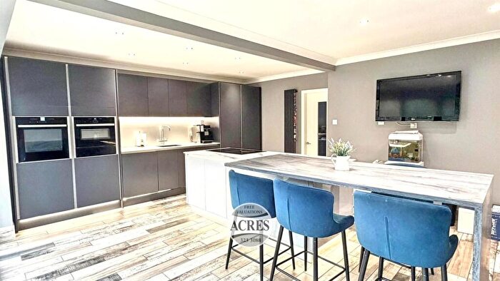 4 Bedroom Detached House For Sale In Ryknild Close, Four Oaks, Sutton Coldfield, B74 - Photo 10