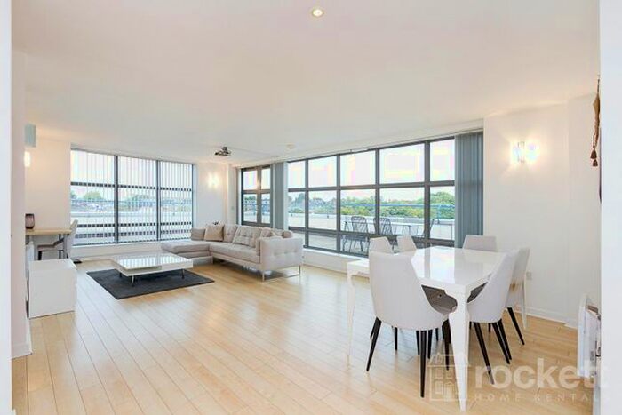 2 Bedroom Flat To Rent In Brunswick Court, Brunswick Street, Newcastle Under Lyme, Staffordshire, ST5