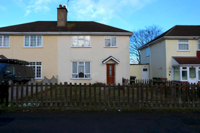 3 Bedroom Semi-Detached House To Rent In Ashtree Grove, Bilston, West Midlands WV14