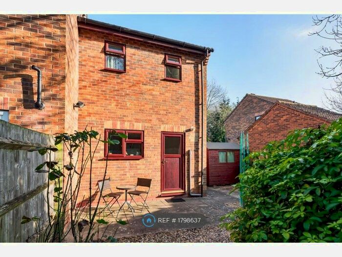 1 Bedroom Terraced House To Rent In Finch Close, Oxford, OX3
