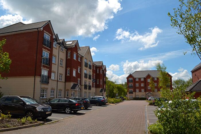2 Bedroom Flat For Sale In Astley Brook Close, Bolton, BL1