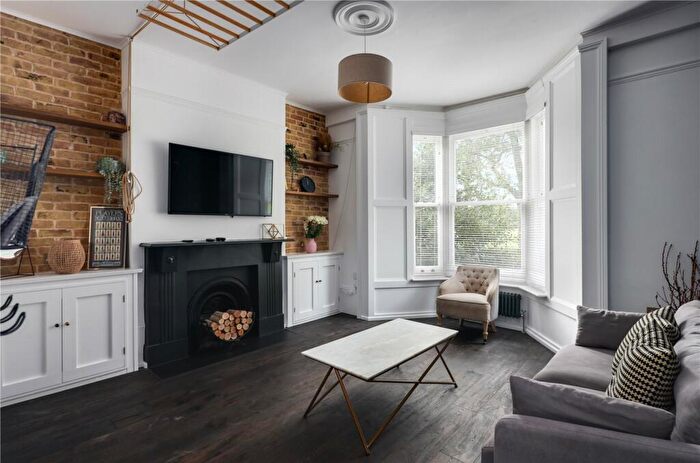 1 Bedroom Flat To Rent In Queensdown Road, Clapton, London, E5