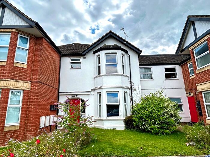 1 Bedroom Flat For Sale In Howard Road, Shirley, Southampton, SO15