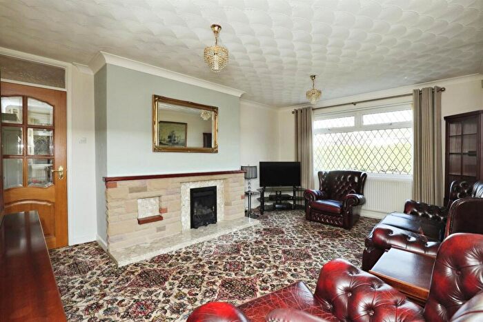 2 Bedroom Detached Bungalow For Sale In Wellington Grove, Bawtry, Doncaster, DN10
