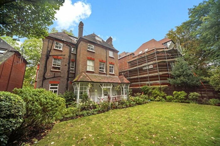 2 Bedroom Flat To Rent In Fitzjohns Avenue, Hampstead, NW3