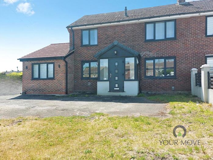 4 Bedroom Semi Detached House To Rent In Dean Road, Sittingbourne, Kent, ME10