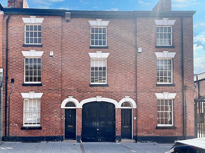 4 Bedroom Property To Rent In Millstone Lane, Leicester, LE1