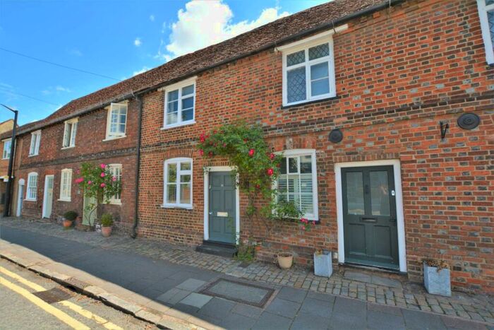2 Bedroom Cottage To Rent In Whielden Street, Amersham, HP7