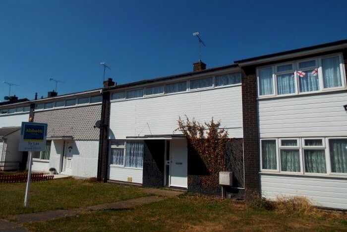 2 Bedroom Property To Rent In Shepeshall, Basildon, SS15