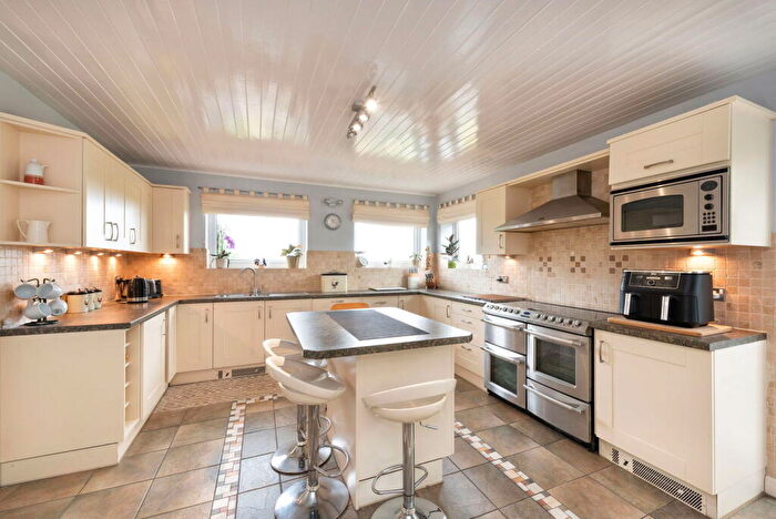 5 Bedroom Detached House For Sale In West Avenue, Bryn Newydd, Prestatyn, Denbighshire, LL19