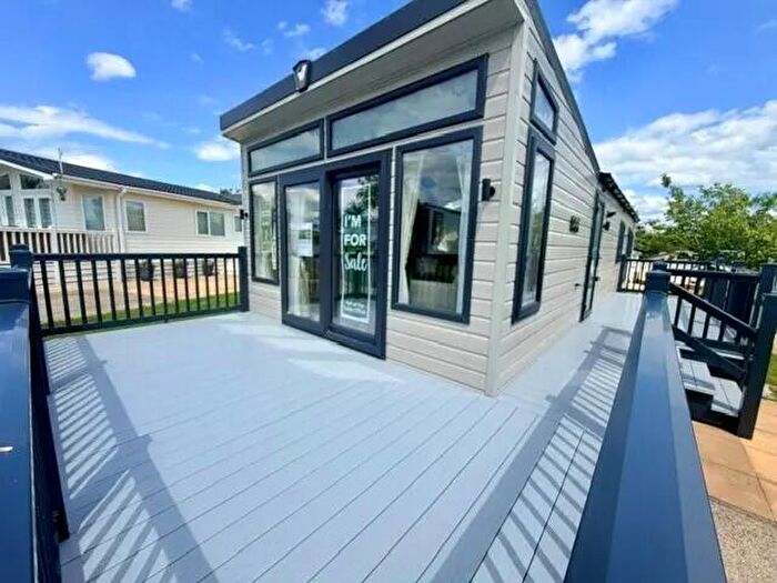 2 Bedroom Mobile Home For Sale In Ribble Valley Country & Leisure Park, Paythorne, Clitheroe, BB7