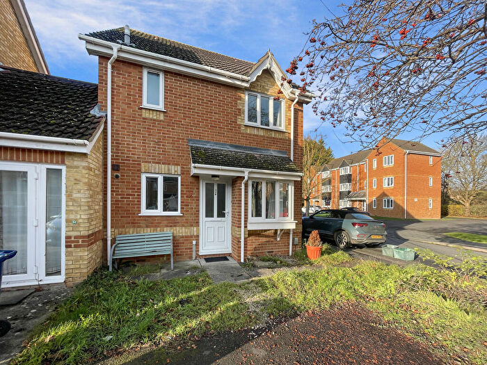 1 Bedroom End Of Terrace House To Rent In Lucerne Close, Cambridge, CB1