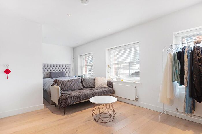 1 Bedroom Studio To Rent In B Duke Street, Richmond, Surrey, TW9