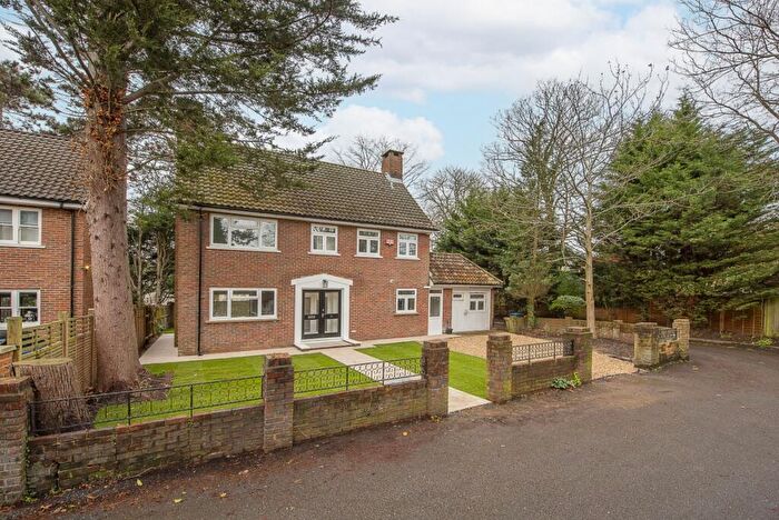 5 Bedroom Detached House To Rent In Kingston Hill Kingston Upon Thames, KT2