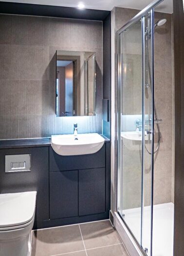 2 Bedroom Apartment To Rent In Candleriggs, Trongate, Glasgow, G1