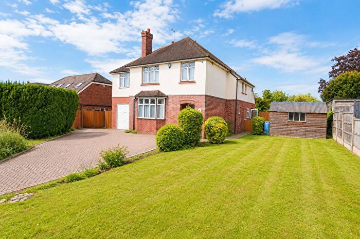 4 Bedroom Detached House For Sale In Hockers Lane, Maidstone, ME14