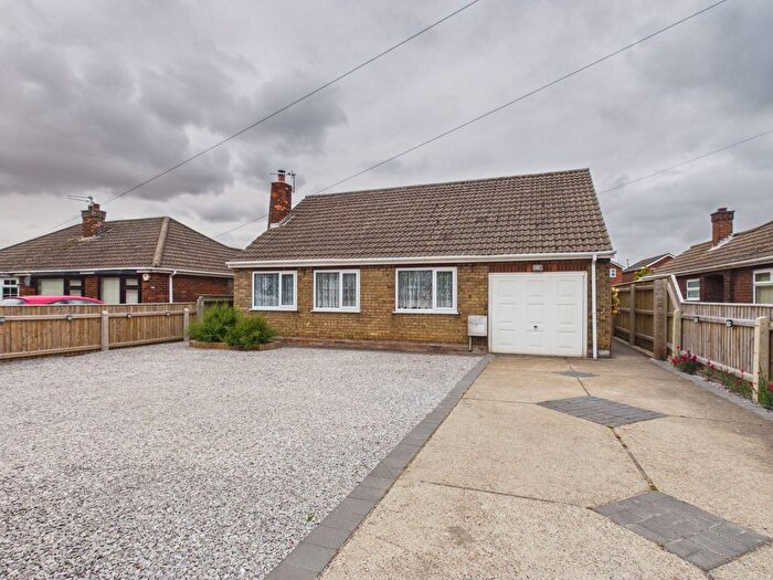 4 Bedroom Detached Bungalow For Sale In Pelham Road, Immingham, DN40