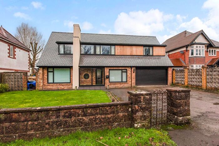 5 Bedroom Detached House For Sale In Portsmouth Road, Horndean, PO8