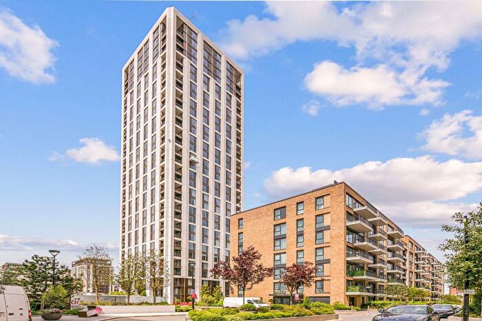 2 Bedroom Flat To Rent In Bridgewater Avenue, Chelsea Creek, SW6