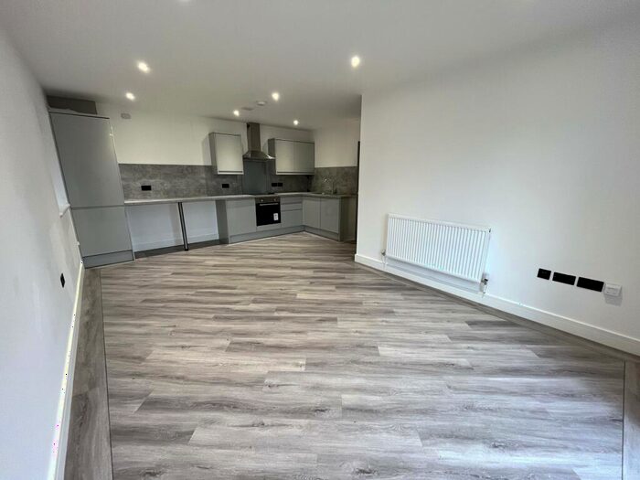 1 Bedroom Flat To Rent In New Lane, Havant, Hampshire, PO9