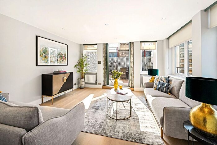1 Bedroom Flat To Rent In Richmond Court, Knightsbridge, London, SW1X