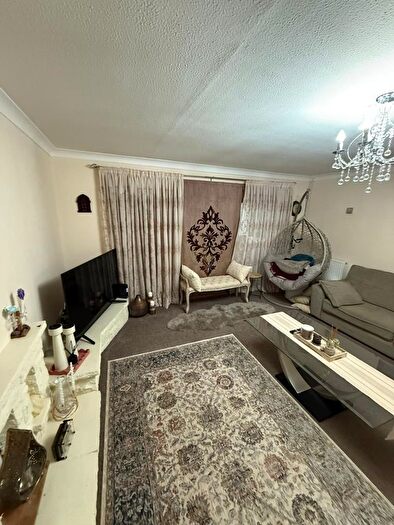 3 Bedroom Terraced House To Rent In Fulmead Road, Reading, RG30