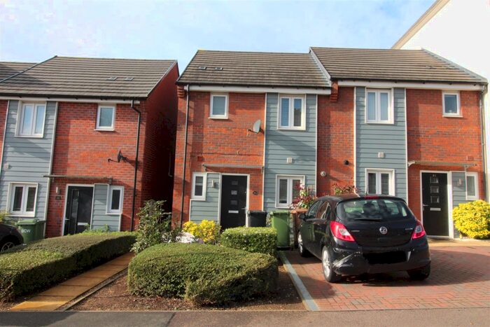 2 Bedroom Terraced House To Rent In Chester Road Wellingborough, NN8