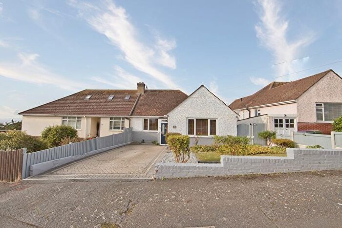 3 Bedroom Bungalow For Sale In Stanbury Crescent, Folkestone, Kent, CT19