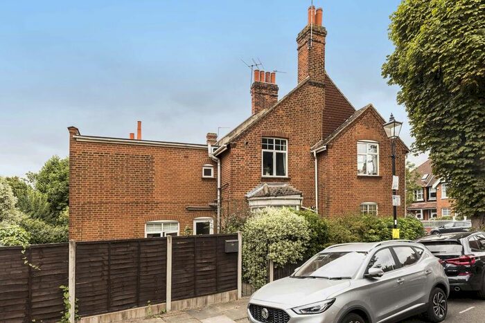 1 Bedroom Flat To Rent In Woodstock Road, London, W4