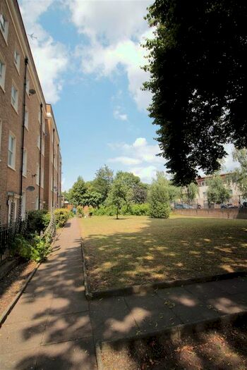 1 Bedroom Flat To Rent In Brixton Road, Brixton, SW9
