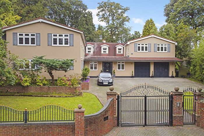 7 Bedroom Detached House For Sale In Bears Den, Kingswood, Surrey, KT20