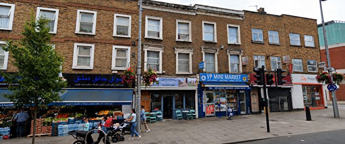 2 Bedroom Flat To Rent In London, W3