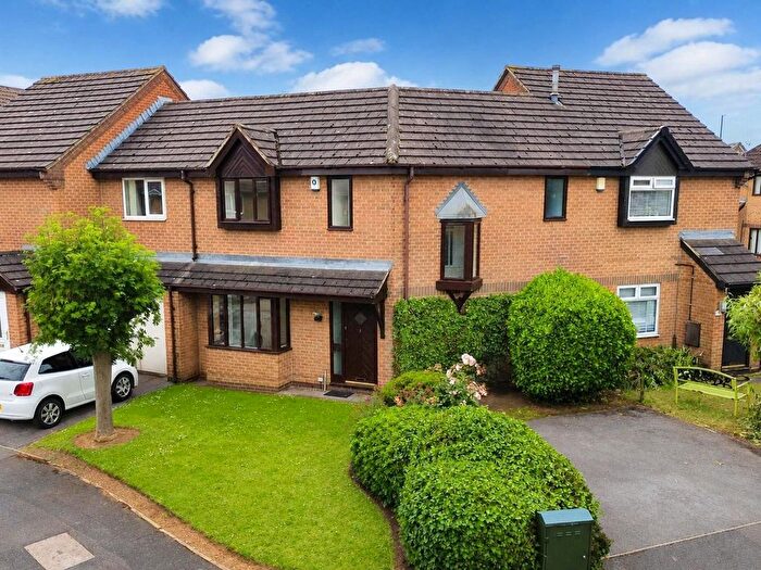 3 Bedroom Town House For Sale In Clough Court, Nottingham, NG8