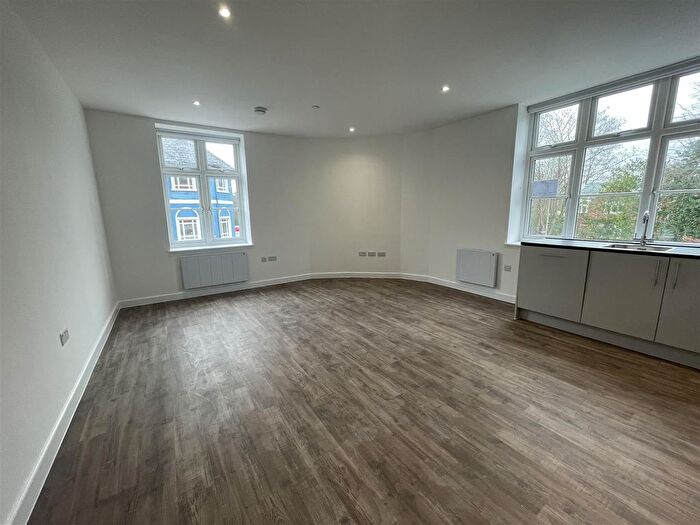 1 Bedroom Flat To Rent In Cambridge House, Camberley, GU15