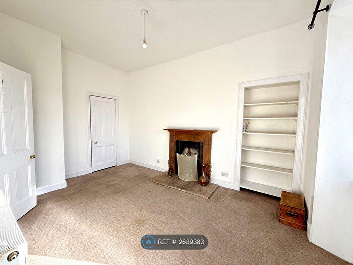 1 Bedroom Flat To Rent In St. Leonards Street, Edinburgh, EH8