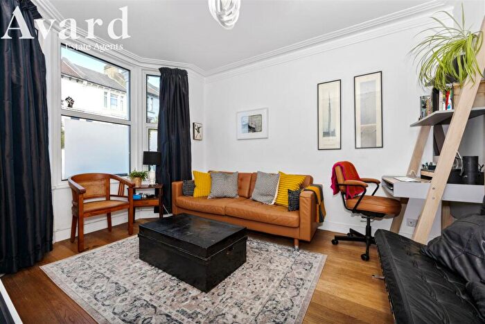 3 Bedroom Terraced House For Sale In Princes Road, Brighton, BN2