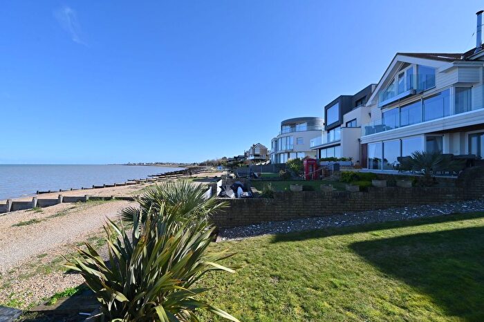 4 Bedroom Property For Sale In Admiralty Walk, Whitstable, CT5