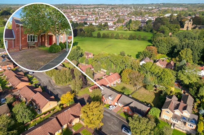 2 Bedroom Town House For Sale In Warwick Way, Ashby-De-La-Zouch, LE65