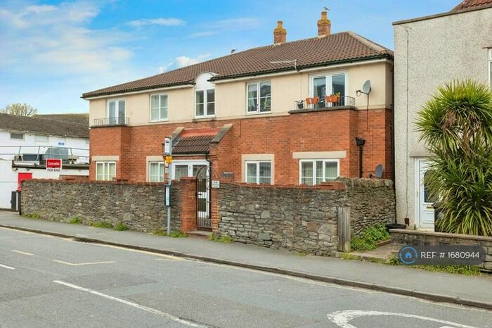 1 Bedroom Flat To Rent In Broadfield Court, Kingswood, Bristol, BS15