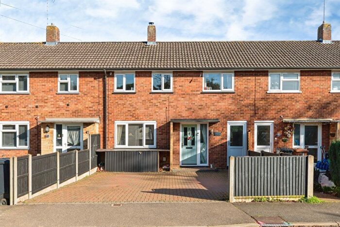 3 Bedroom Terraced House For Sale In Burymead, Stevenage, SG1