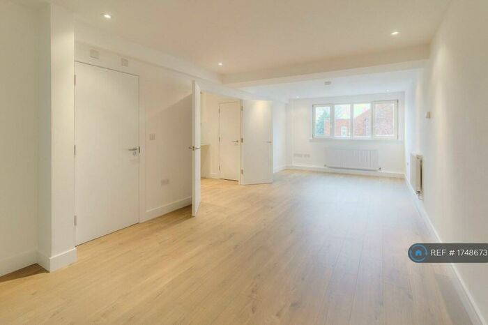 1 Bedroom Flat To Rent In School Lane, Kettering, NN16