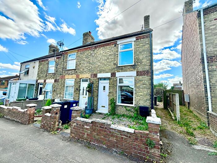3 Bedroom House To Rent In Main Street, Farcet, Peterborough, PE7